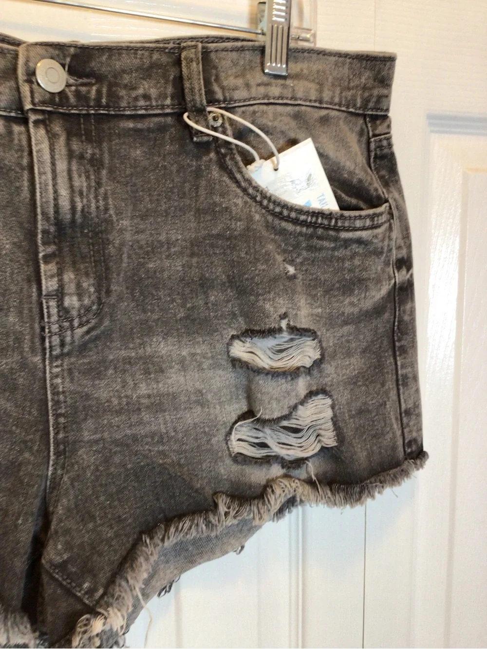 Refuge Chelsea Denim Shorts Womens 11 Black Distressed High Rise Jean Shorts NWT